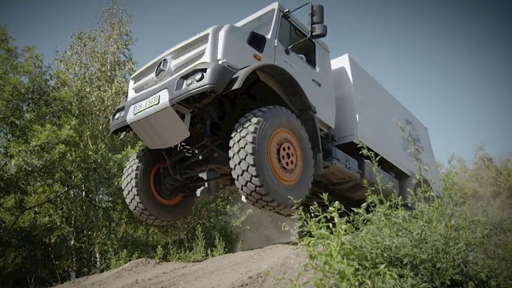 THIS…is a 2014 Mercedes Unimog, and it is quite possibly one of the largest  and quirkiest trucks you can buy today. : r/forza
