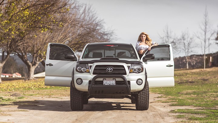 Roll Model: Jessica Weaver's 2006 Toyota Tacoma | DrivingLine