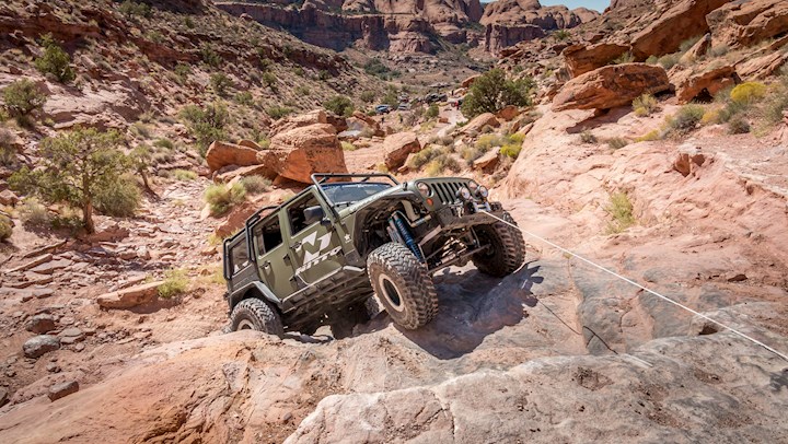 Steel vs. Synthetic: Which Winch Line Do You Trust?