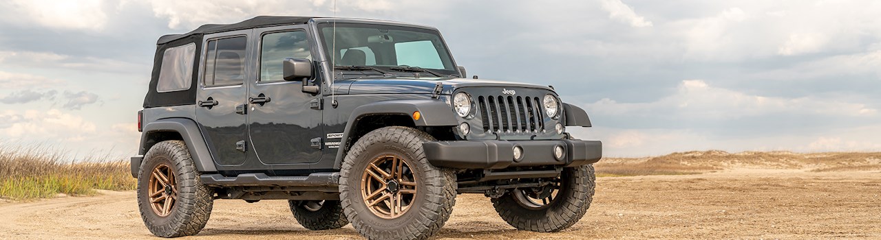 Tested: 35s with No Lift on the Jeep Wrangler JK | DrivingLine