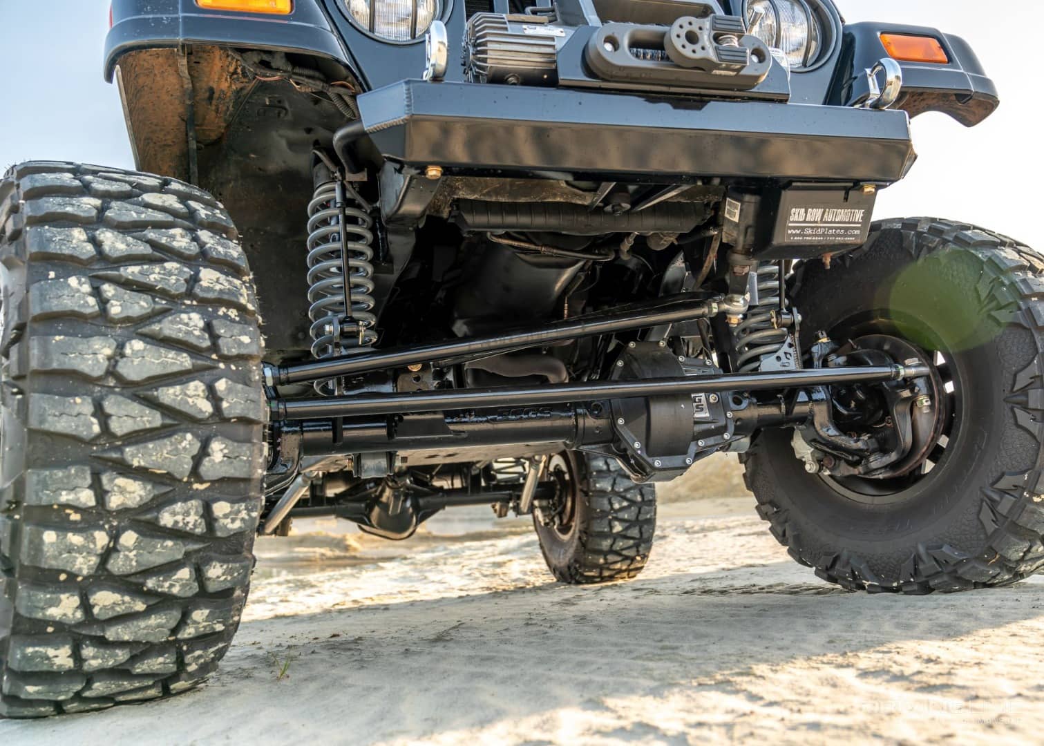 2005 Jeep Wrangler Rubicon build on 37's with Dana 60 axles | DrivingLine